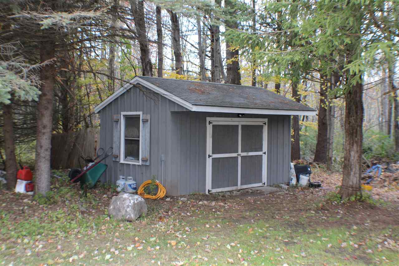 352 Island Pond Road Derry, NH 03038 - Photo 11 of 38