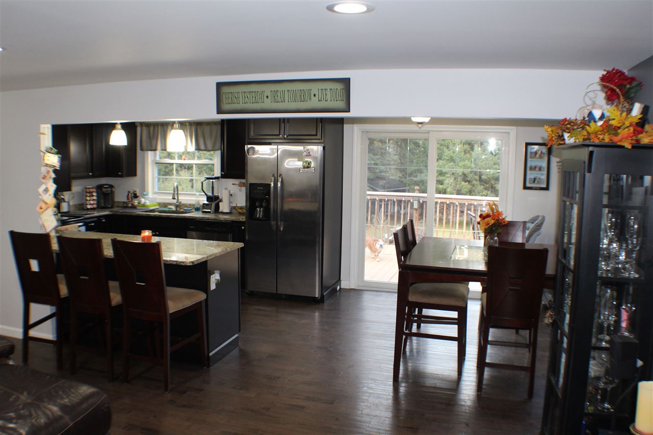 352 Island Pond Road Derry, NH 03038 - Photo 16 of 38