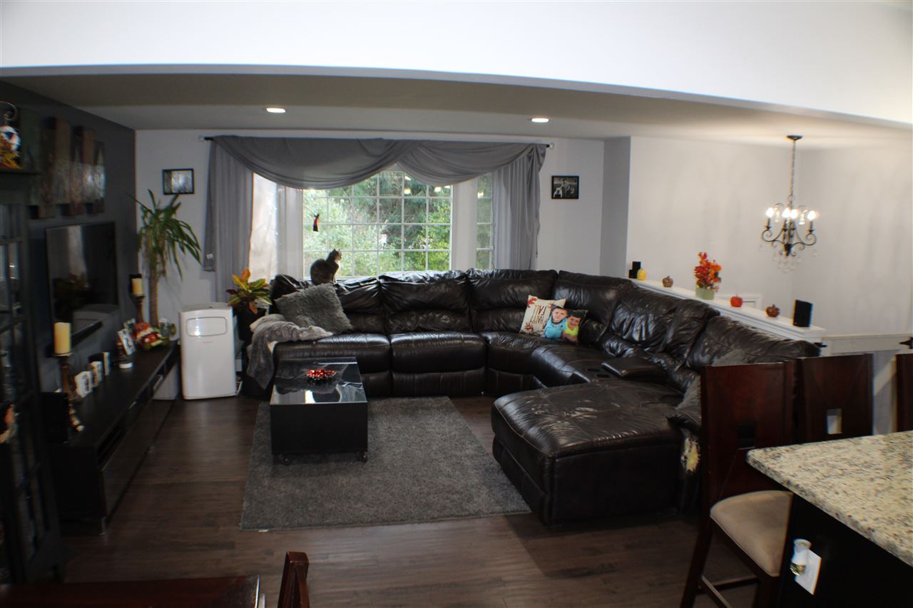 352 Island Pond Road Derry, NH 03038 - Photo 17 of 38