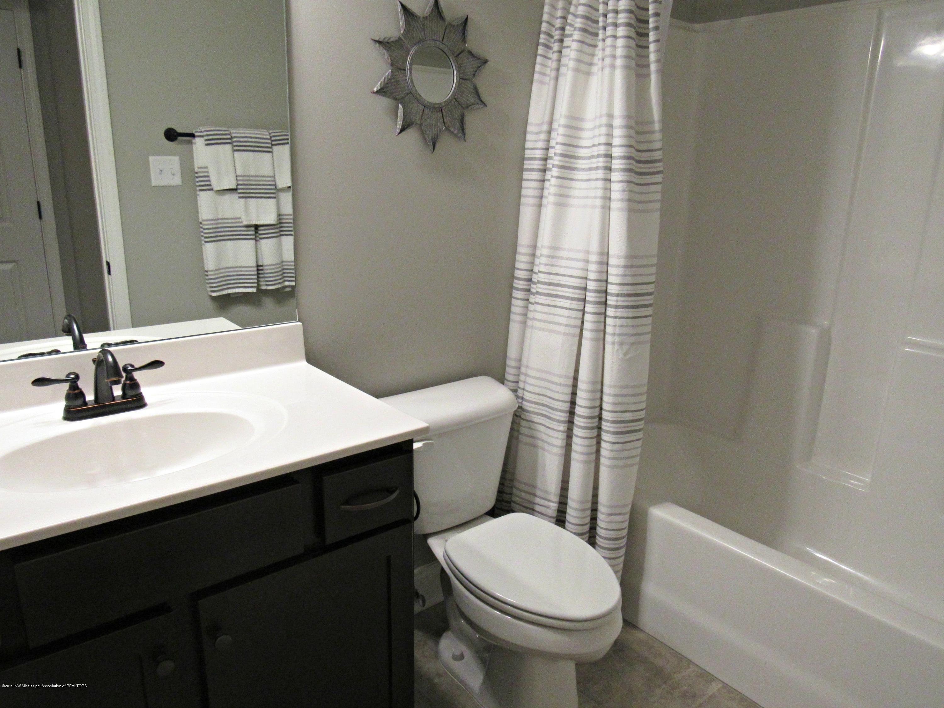 2302 Pine Tree Road Hernando, MS 38632 - Photo 30 of 41 bathroom 3
