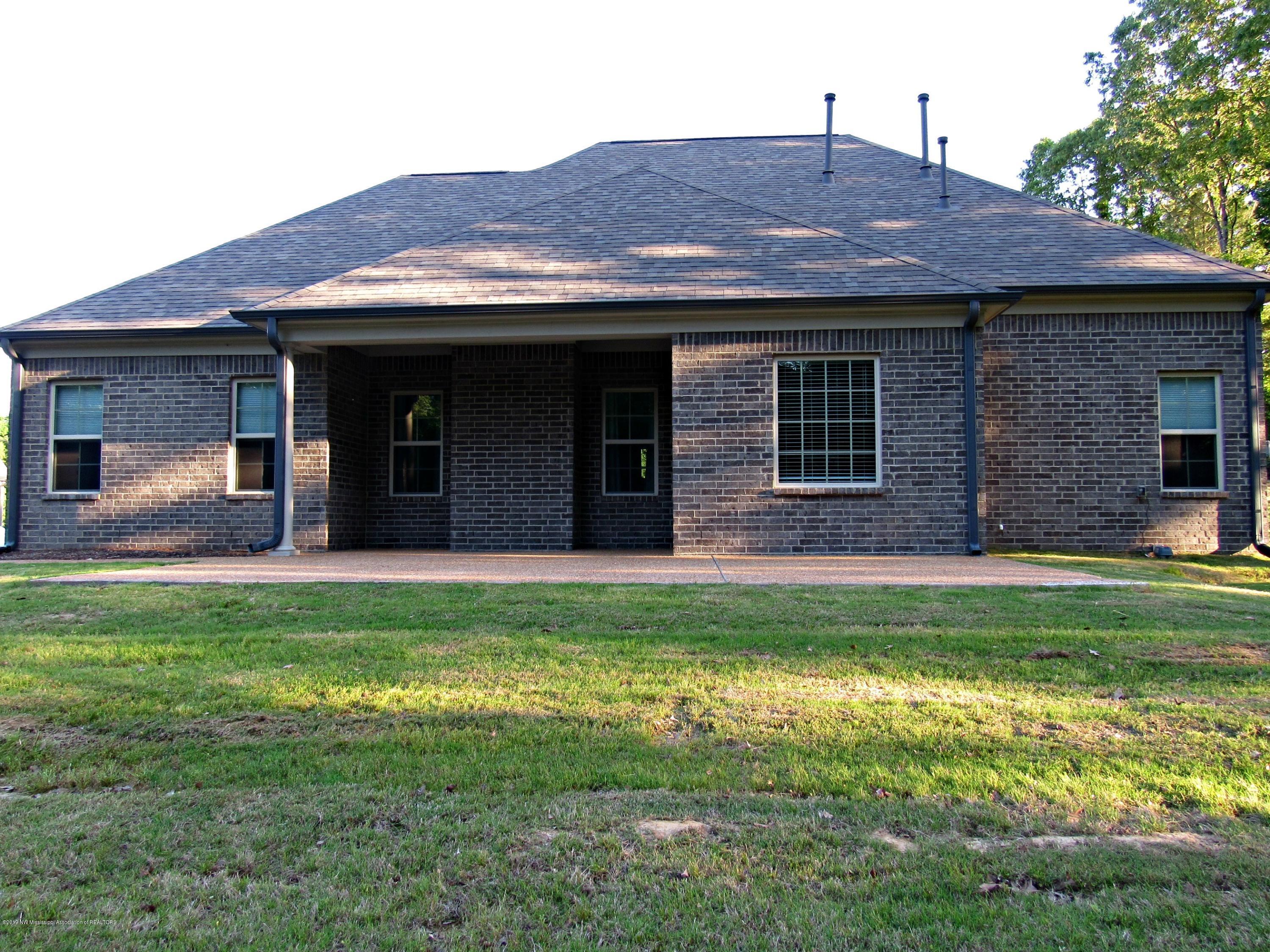 2302 Pine Tree Road Hernando, MS 38632 - Photo 35 of 41 exterior back view