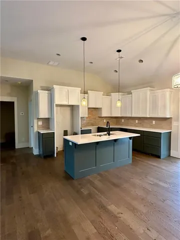 $379,900 | 1322 Kristie Circle, Excelsior Springs, MO 64024