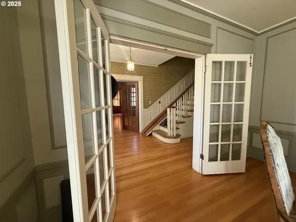 $599,000 | 880 East 2nd Street, Coquille, OR 97423