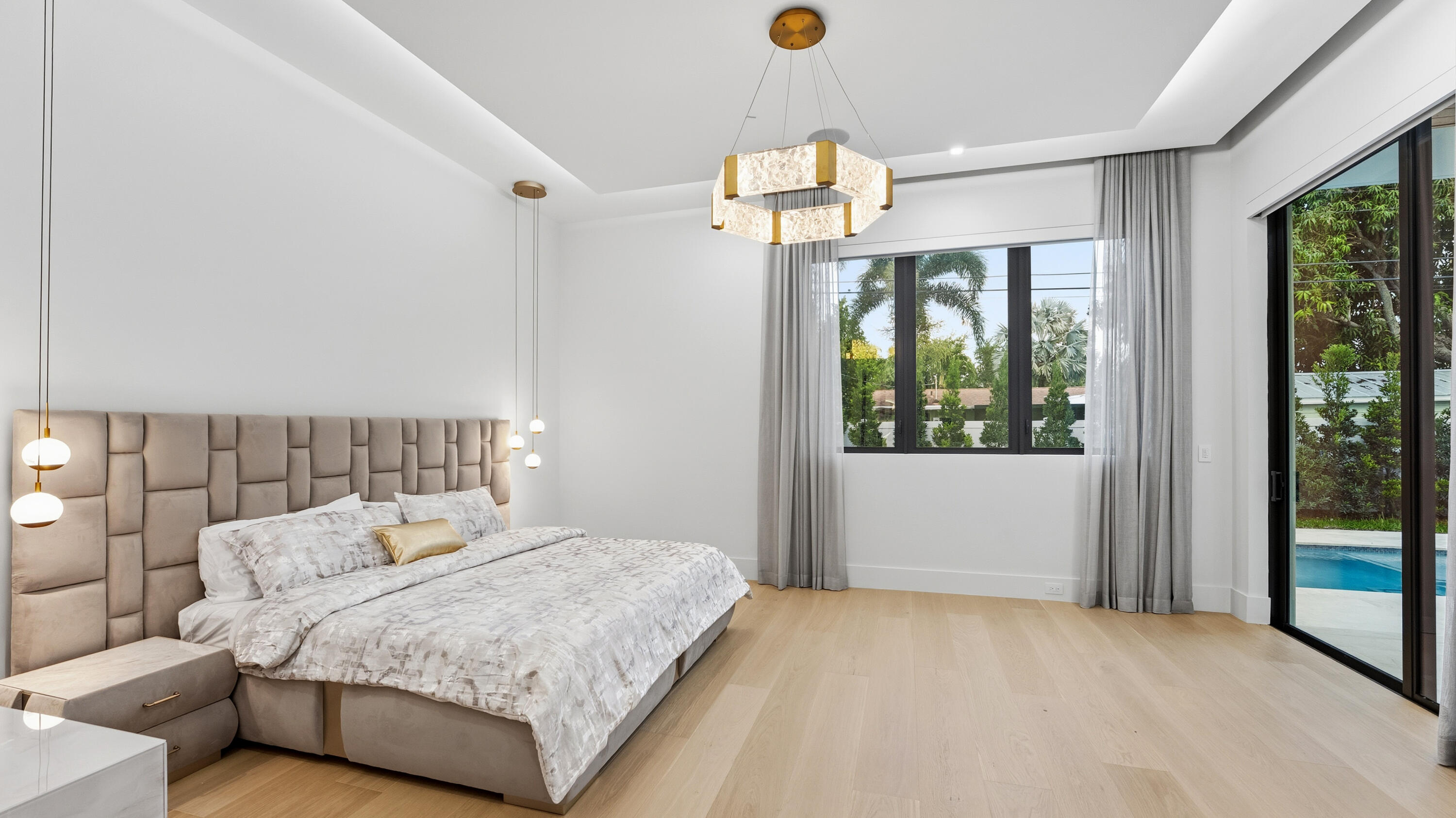 274 Northeast 3rd Court Boca Raton, FL 33432 - Photo 13 of 59 MASTER BEDROOM DOWNSTAIRS