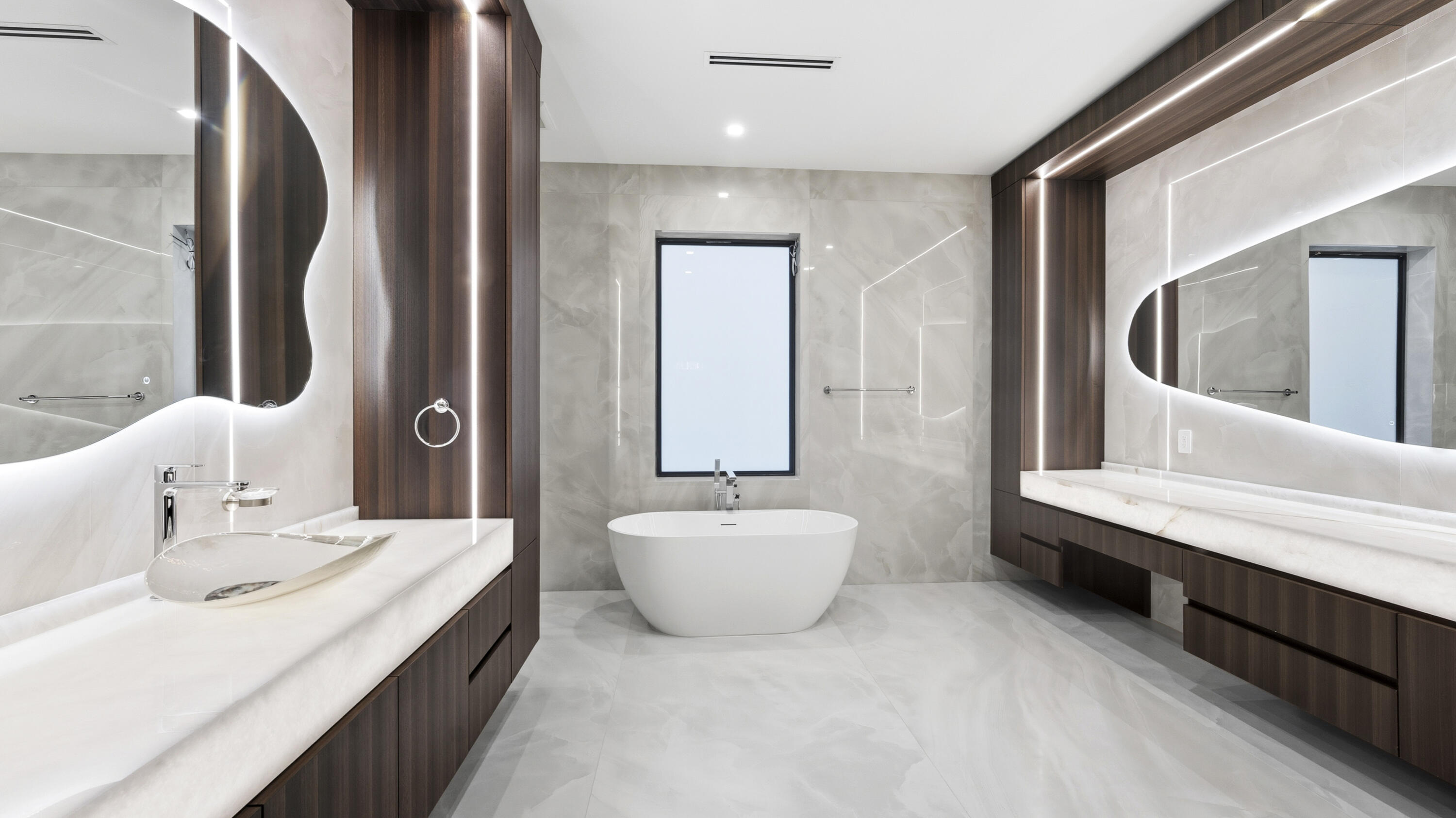 274 Northeast 3rd Court Boca Raton, FL 33432 - Photo 29 of 59 MASTER BATHROOM