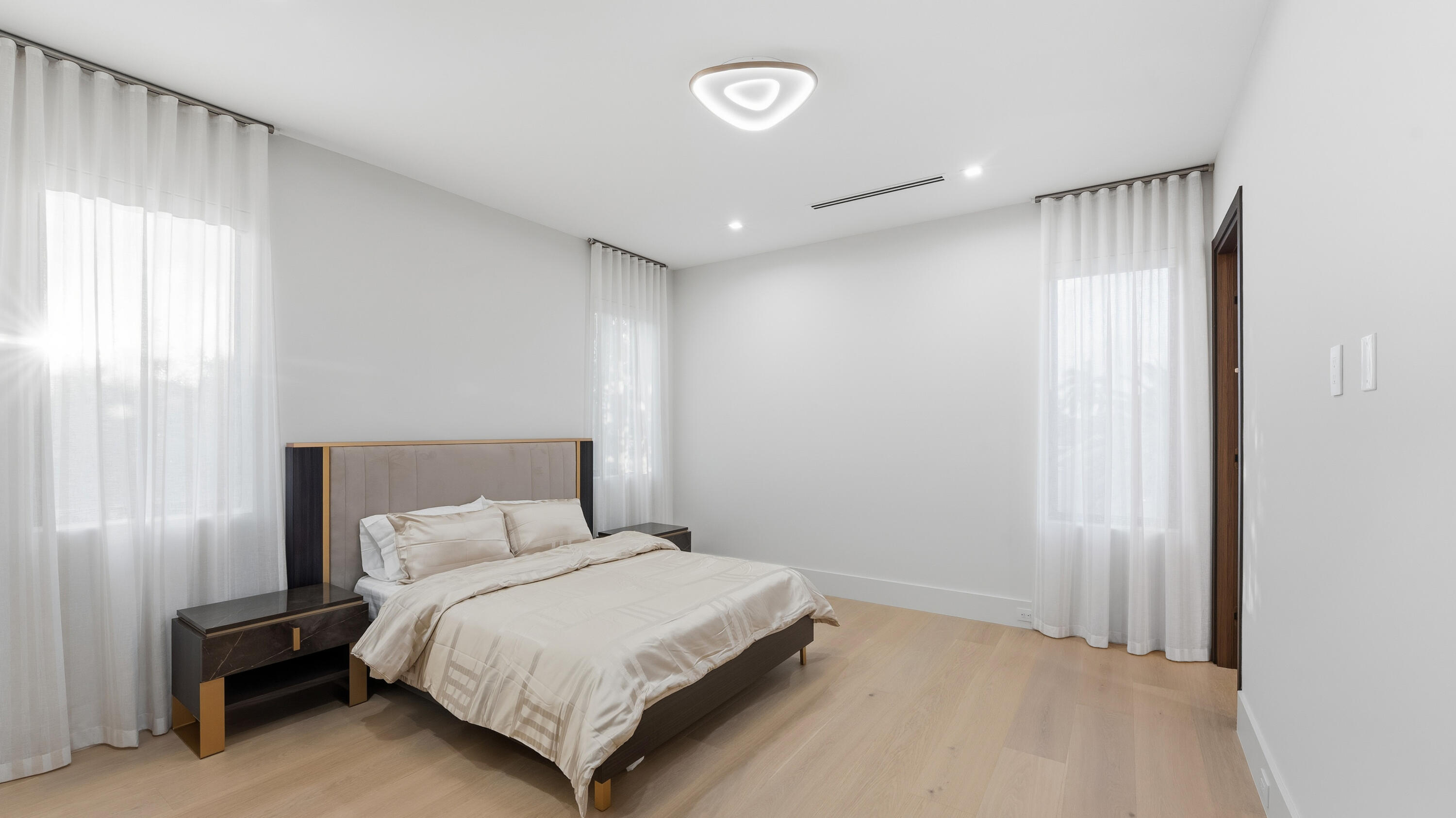 274 Northeast 3rd Court Boca Raton, FL 33432 - Photo 35 of 59 GUEST BEDROOM