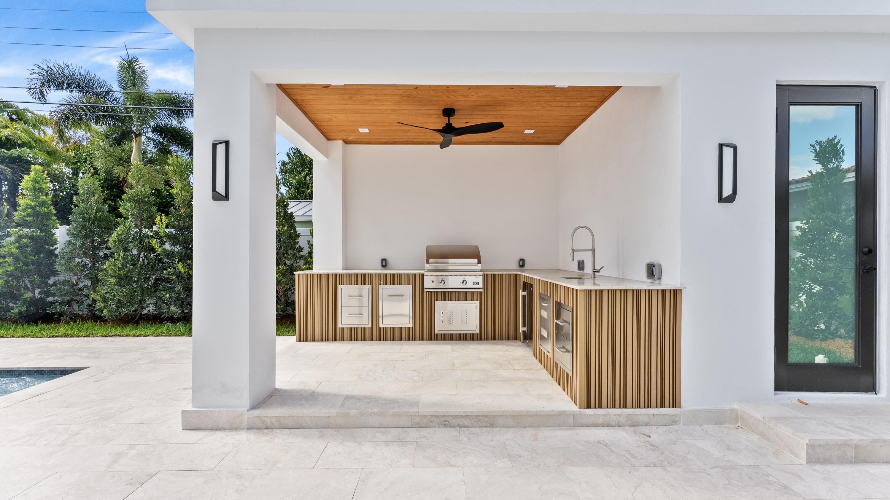 274 Northeast 3rd Court Boca Raton, FL 33432 - Photo 41 of 59 CABANA BATH / SUMMER KITCHEN