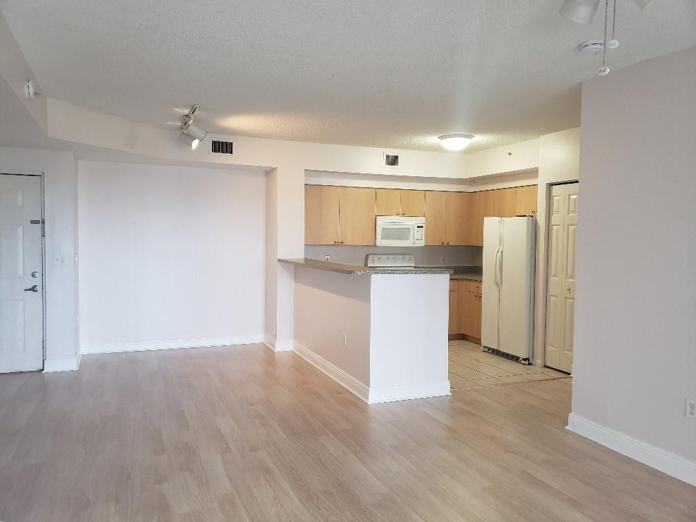 7920 North Nob Hill Road, Unit 104 Tamarac, FL 33321 - Photo 8 of 19 Photo 8