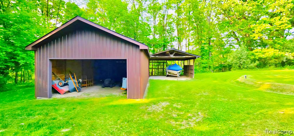 15640 Graves Road Pinckney, MI 48169 - Photo 17 of 60