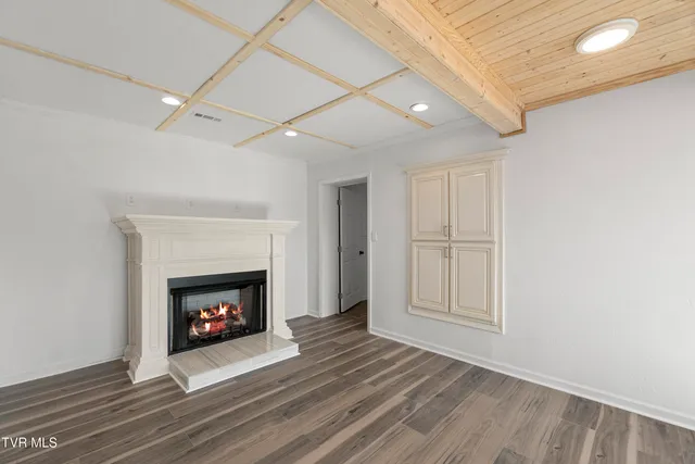 $429,000 | 152 Hemlock Street, Mount Carmel, TN 37645