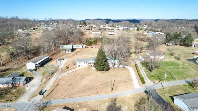 $429,000 | 152 Hemlock Street, Mount Carmel, TN 37645