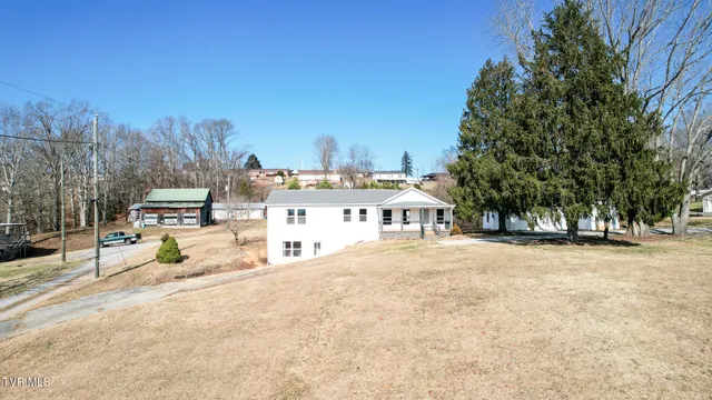 $429,000 | 152 Hemlock Street, Mount Carmel, TN 37645