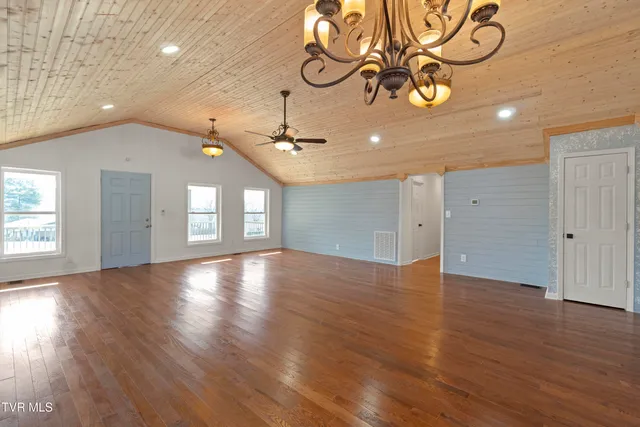 $429,000 | 152 Hemlock Street, Mount Carmel, TN 37645