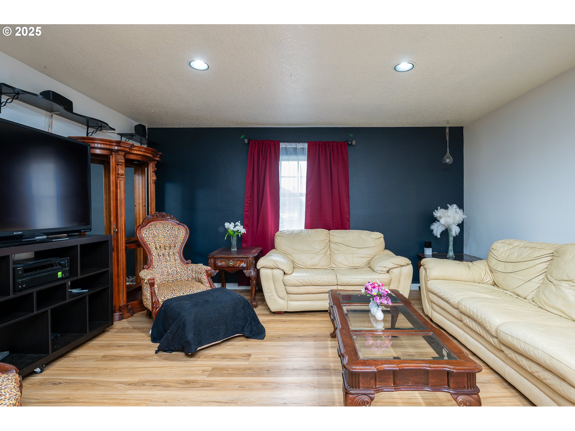 2837 Southeast 90th Place Portland, OR 97266 - Photo 7 of 40