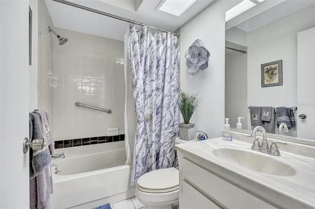 $249,900 | 2231 Lark Circle East, Unit F, Palm Harbor, FL 34684