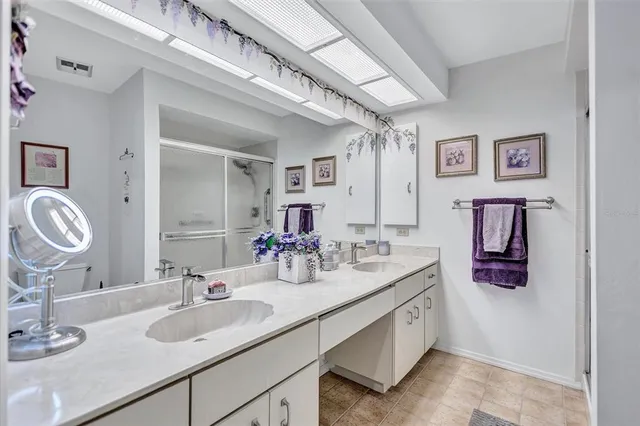 $249,900 | 2231 Lark Circle East, Unit F, Palm Harbor, FL 34684