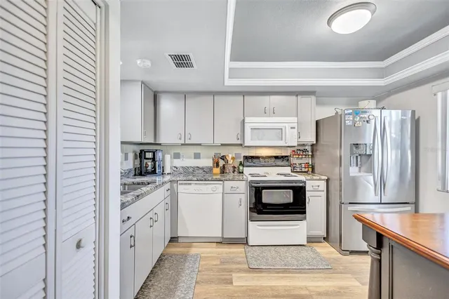 $249,900 | 2231 Lark Circle East, Unit F, Palm Harbor, FL 34684