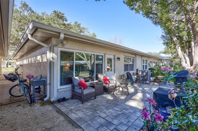 $249,900 | 2231 Lark Circle East, Unit F, Palm Harbor, FL 34684