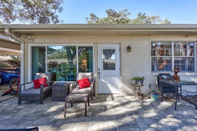 $249,900 | 2231 Lark Circle East, Unit F, Palm Harbor, FL 34684