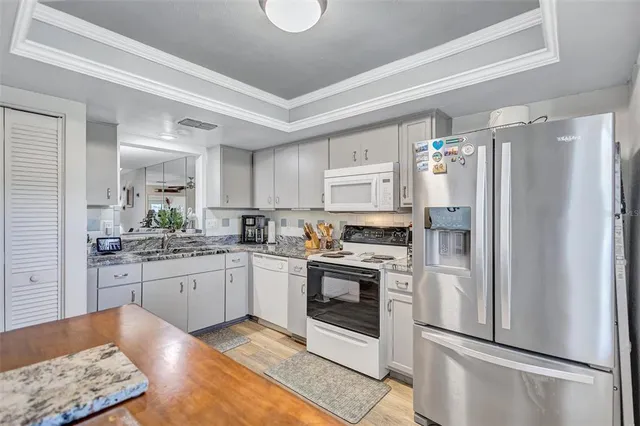 $249,900 | 2231 Lark Circle East, Unit F, Palm Harbor, FL 34684