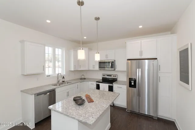 $674,980 | 2 Balsam Court, Ballston, NY 12019