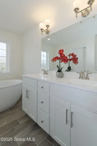 $674,980 | 2 Balsam Court, Ballston, NY 12019