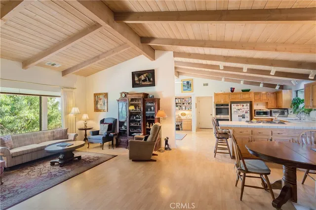 $876,500 | 711 Tumble Creek Lane, Fallbrook, CA 92028