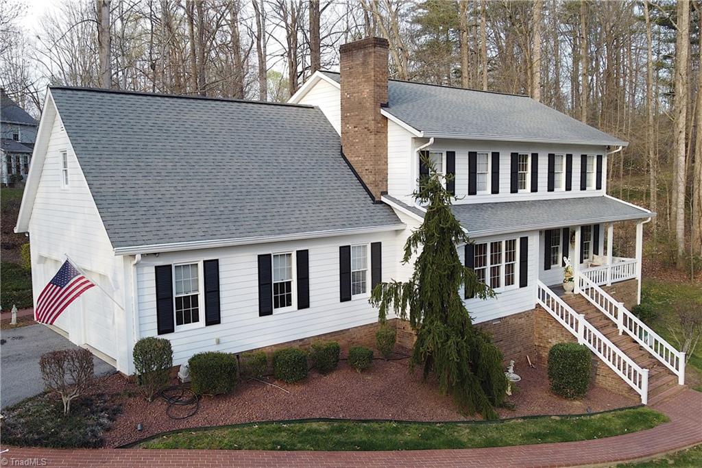 305 Old Farms Road Wilkesboro, NC 28697 - Photo 2 of 42