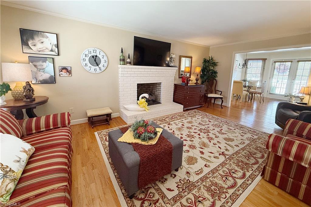 305 Old Farms Road Wilkesboro, NC 28697 - Photo 9 of 42