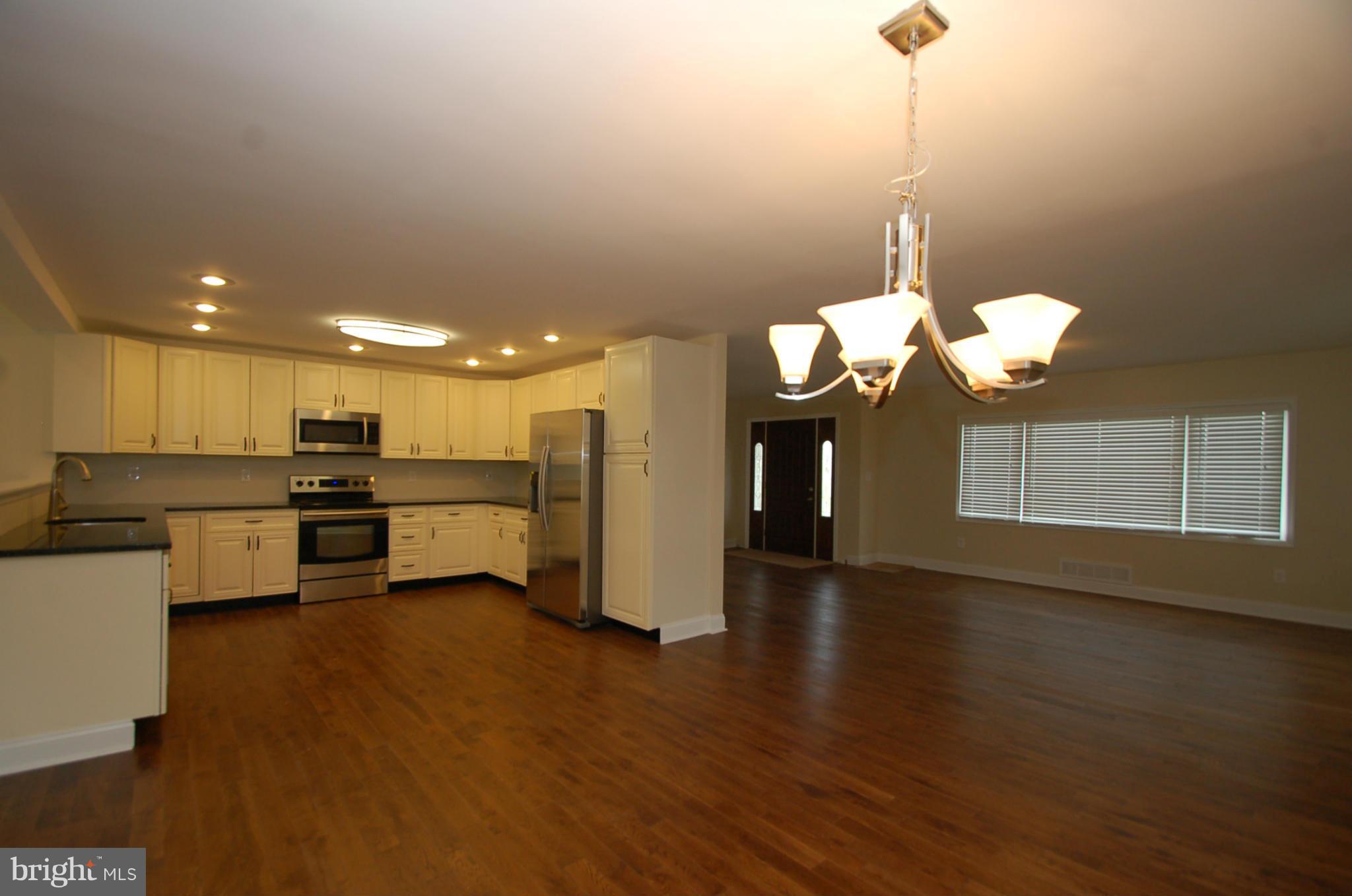 417 Aldino Stepney Road Aberdeen, MD 21001 - Photo 6 of 14 Living Room