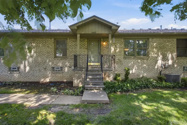 $225,000 | 41837 King Edward Court, Clinton Township, MI 48038