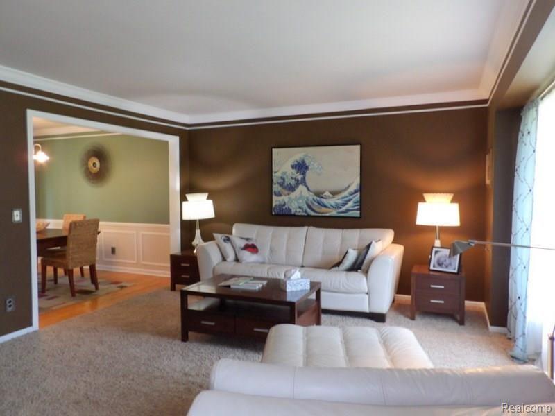 26426 Inkster Road Flat Rock, MI 48134 - Photo 16 of 56 102_4881.JPG