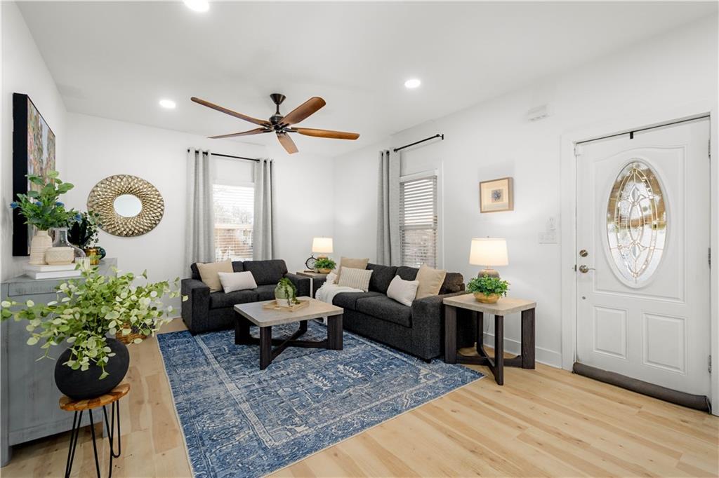 285 Patterson Avenue Bridgeville, PA 15017 - Photo 4 of 33 You will instantly feel right at home!