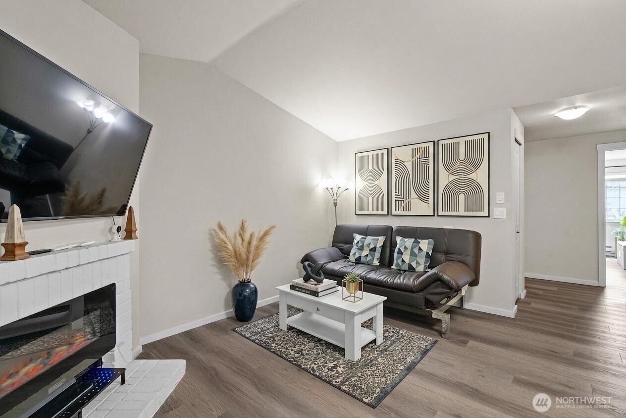 12404 East Gibson Road, Unit K303 Everett, WA 98204 - Photo 1 of 28