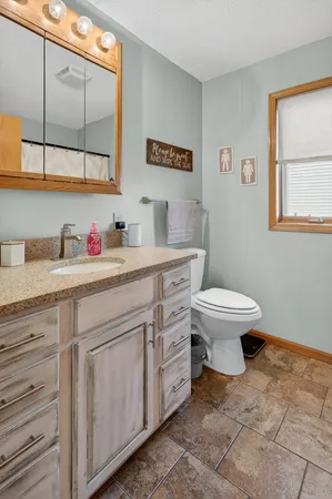 $314,900 | 2712 North 13th Street, Clinton, IA 52732