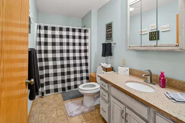 $314,900 | 2712 North 13th Street, Clinton, IA 52732