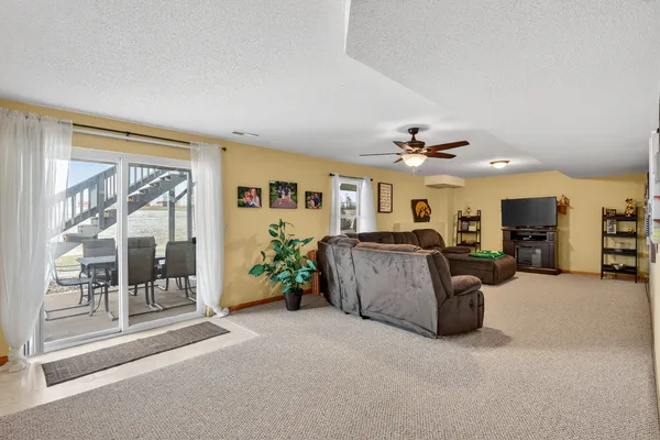 $314,900 | 2712 North 13th Street, Clinton, IA 52732