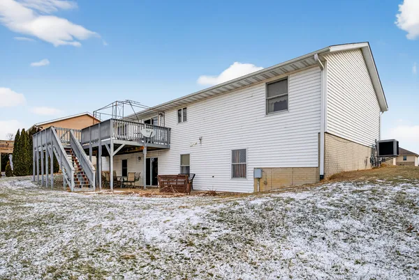 $314,900 | 2712 North 13th Street, Clinton, IA 52732