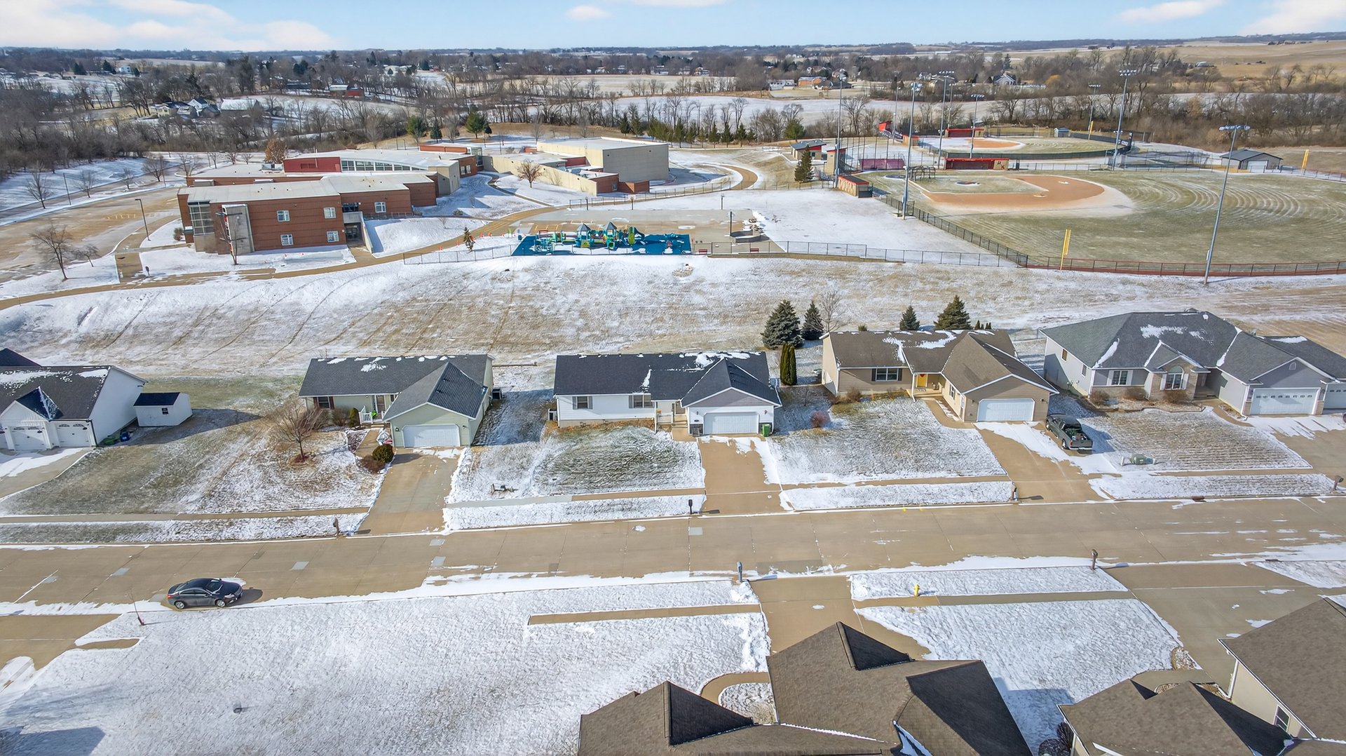 2712 North 13th Street Clinton, IA 52732 - Photo 8 of 47 an aerial view of a house with lake view
