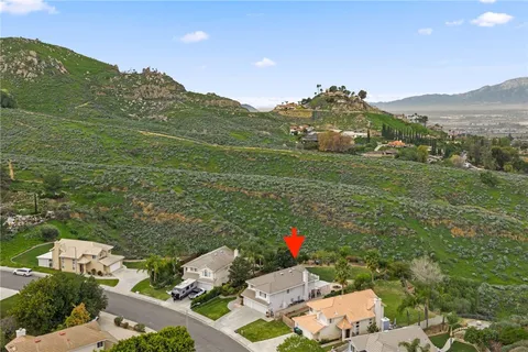 $829,900 | 2113 South Wild Canyon Drive, Colton, CA 92324