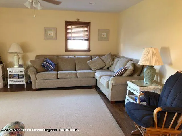 $2,000 | 310 Maryland Avenue, Unit 20B, Point Pleasant Beach, NJ 08742