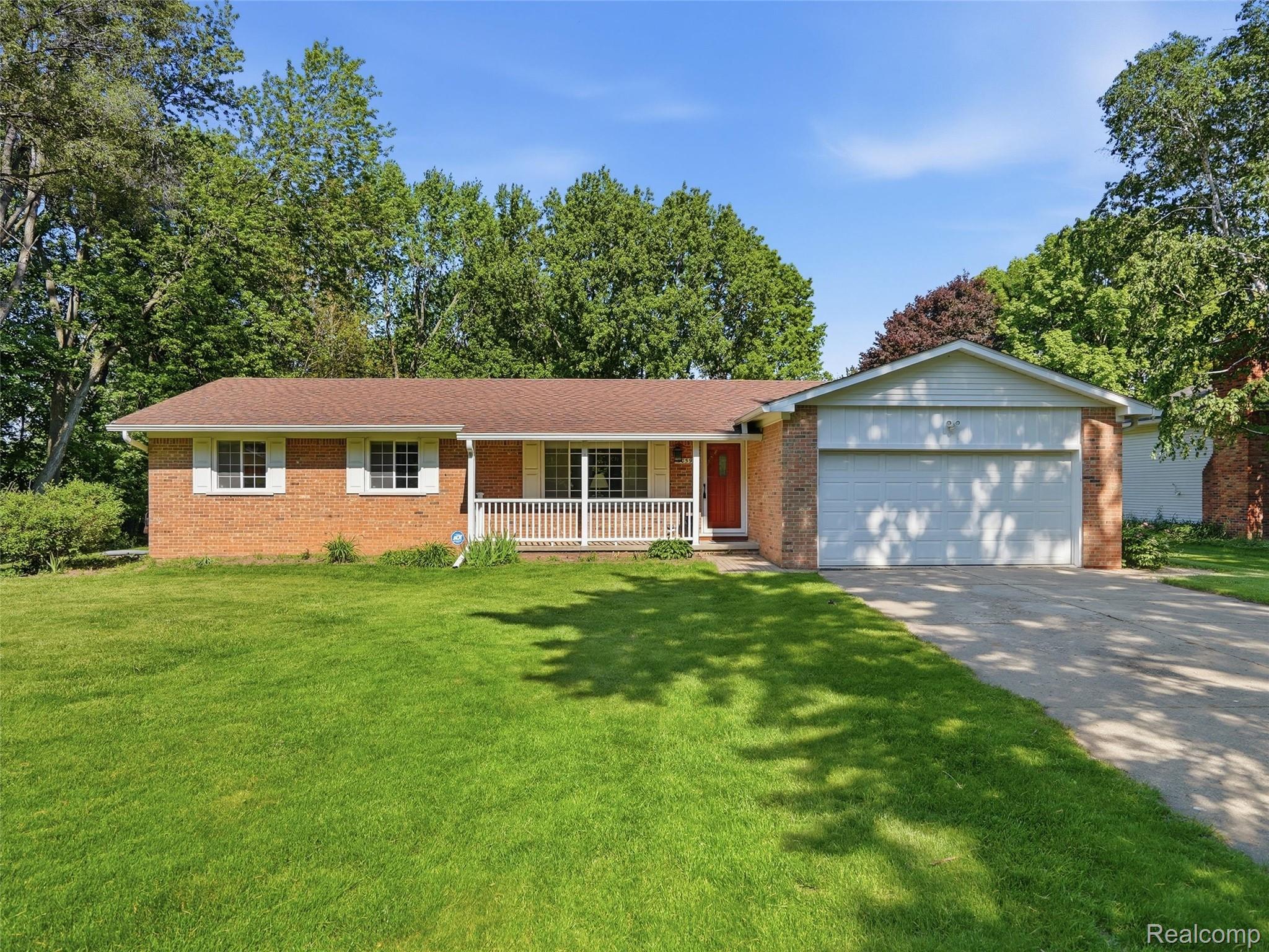 5059 Kidder Road Almont, MI 48003 - Photo 1 of 61 01-DSC01603.jpg