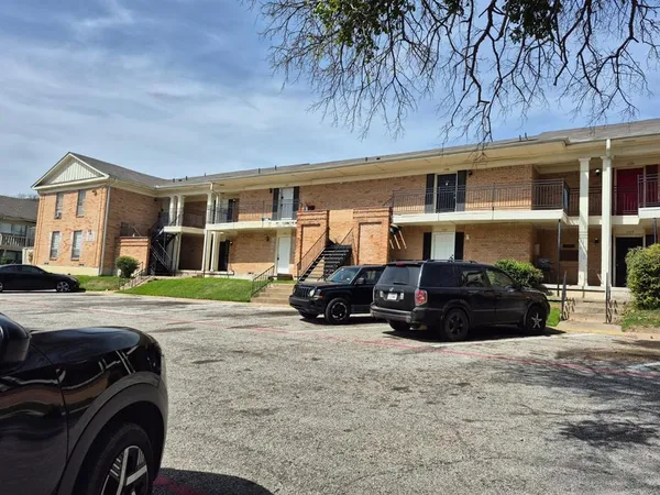 $99,000 | 5057 Ridglea Lane, Unit 1107, Fort Worth, TX 76116
