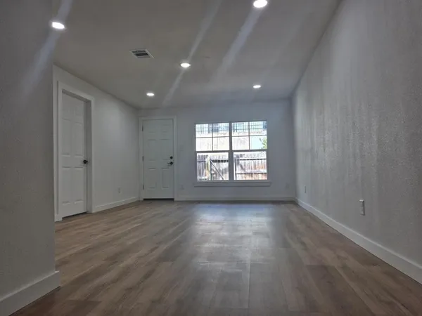 $99,000 | 5057 Ridglea Lane, Unit 1107, Fort Worth, TX 76116