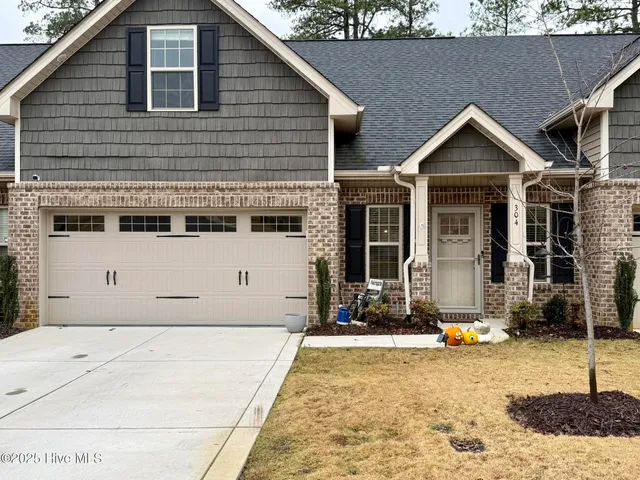 $2,200 | 304 Mashie Court, West End, NC 27376