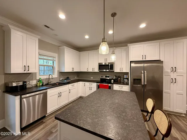 $2,200 | 304 Mashie Court, West End, NC 27376