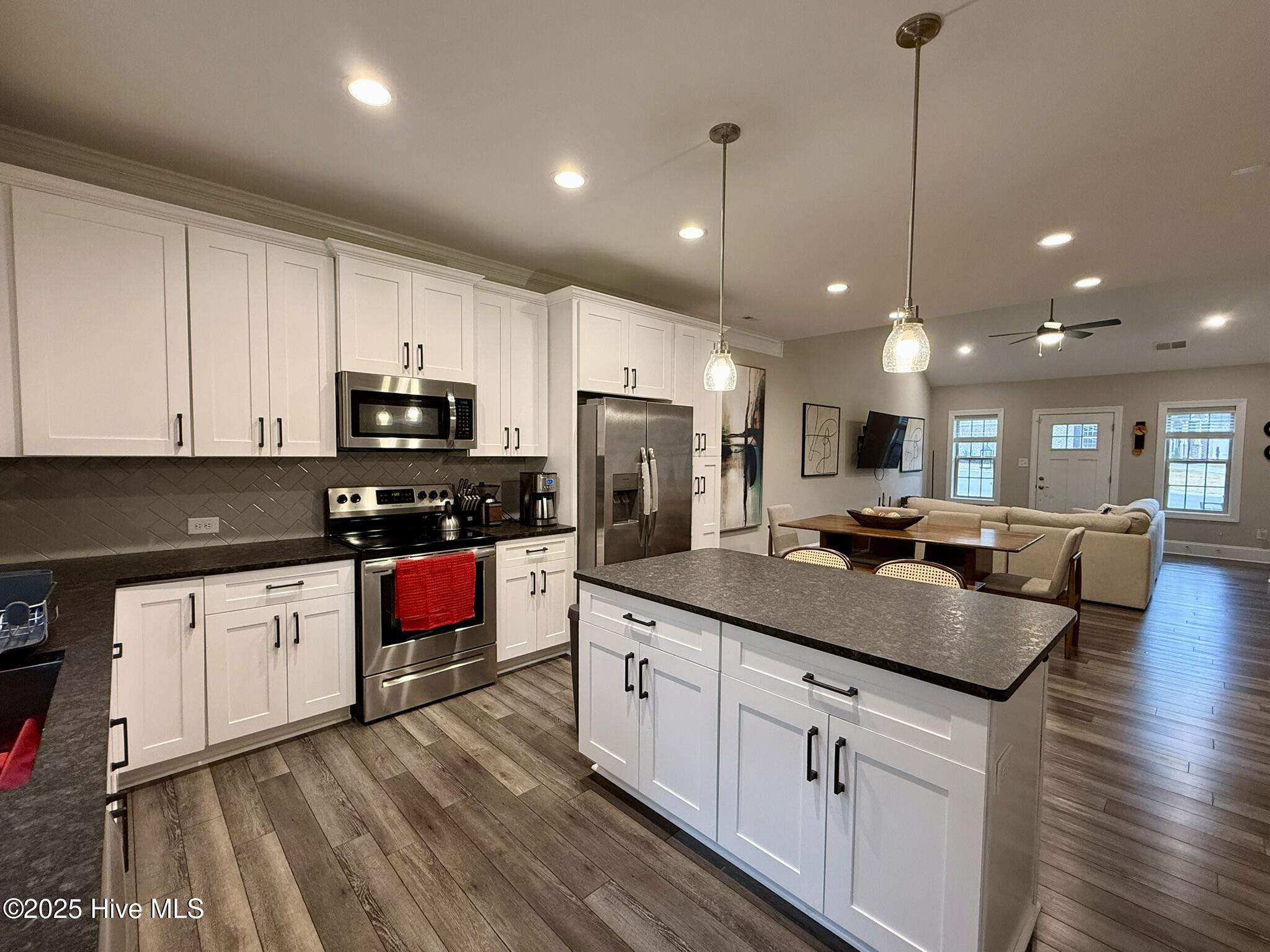 304 Mashie Court West End, NC 27376 - Photo 12 of 34 IMG_7780