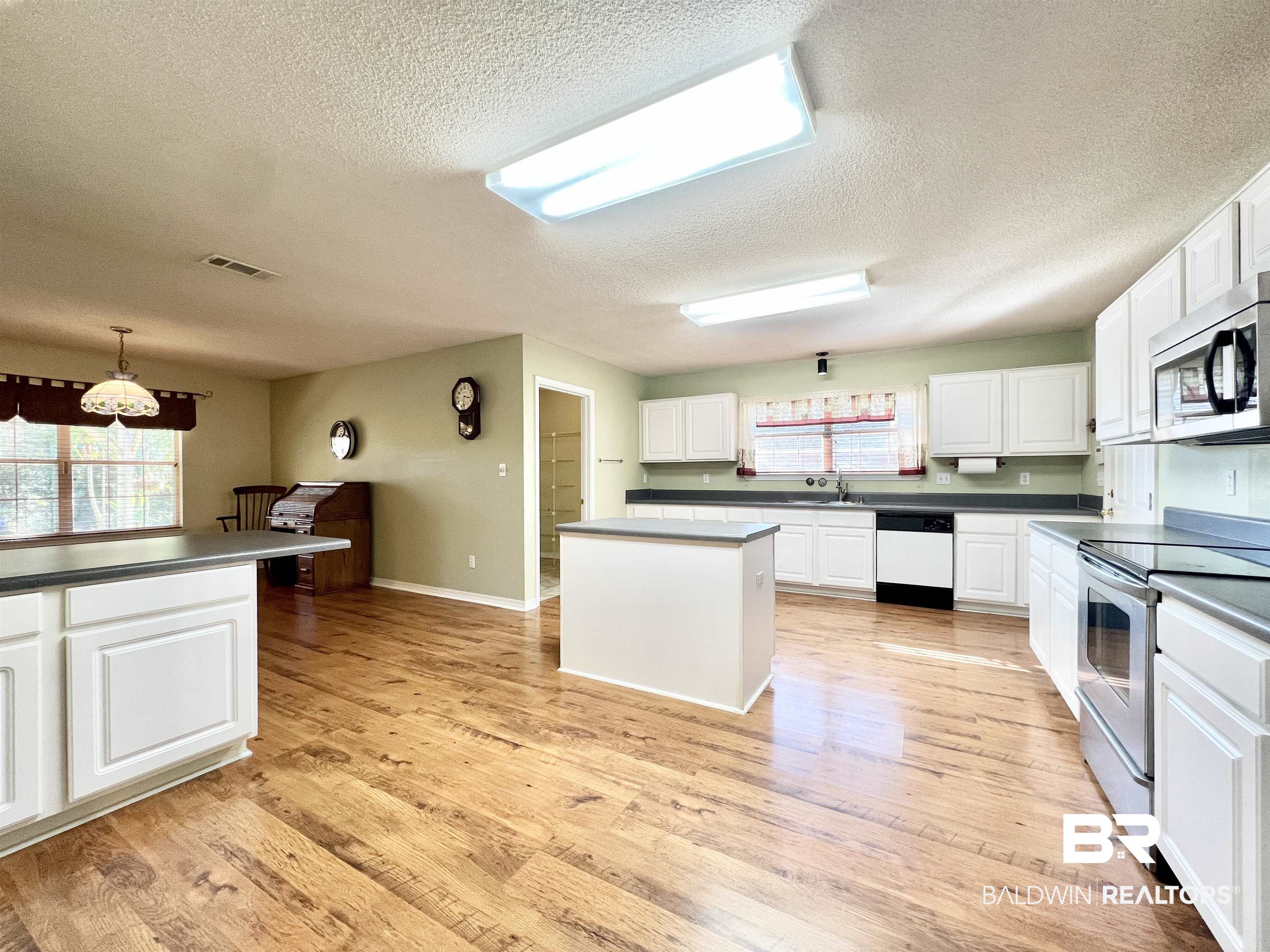 16130 Parke Boulevard Foley, AL 36535 - Photo 14 of 54