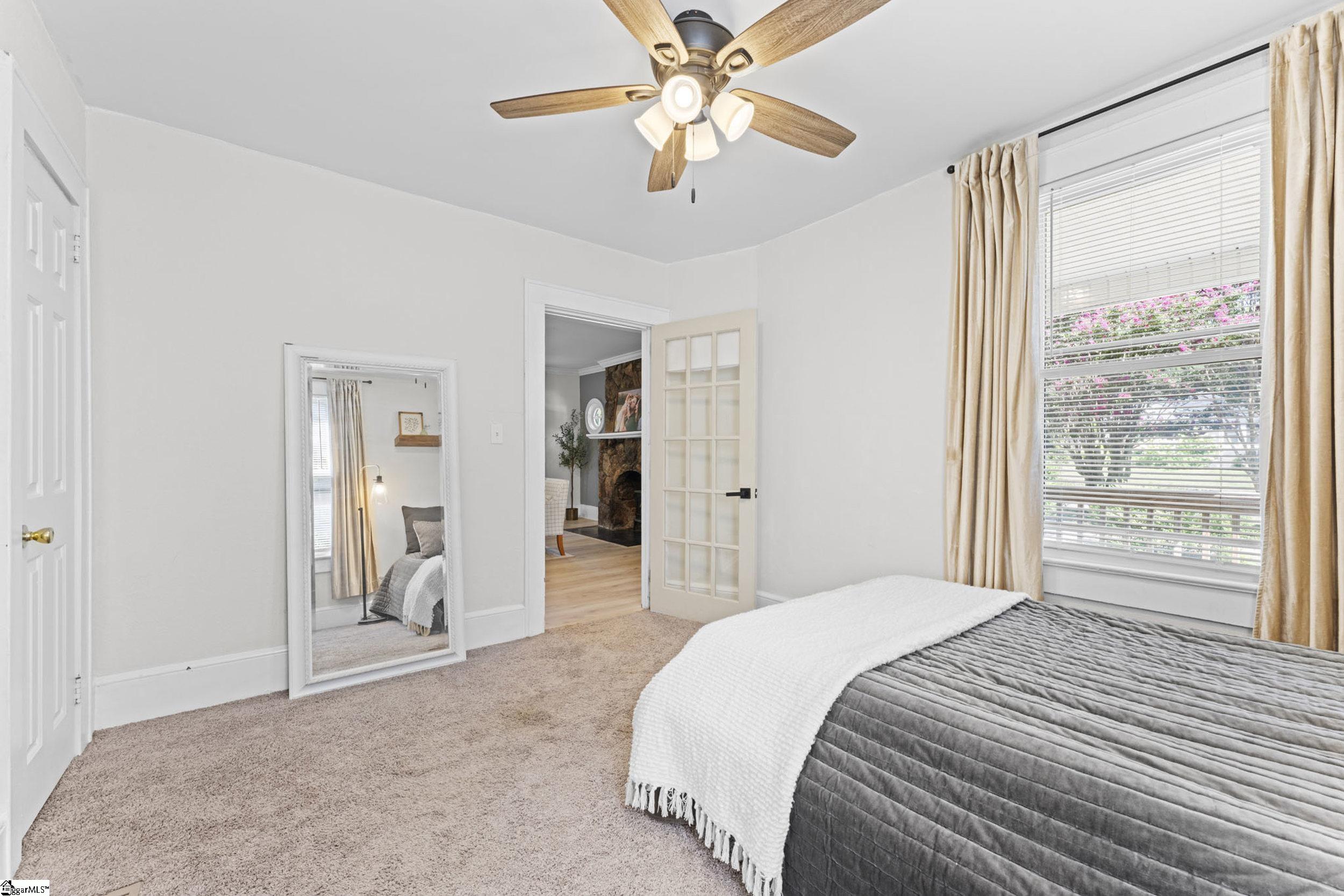 109 Ackley Road Greenville, SC 29607 - Photo 19 of 35