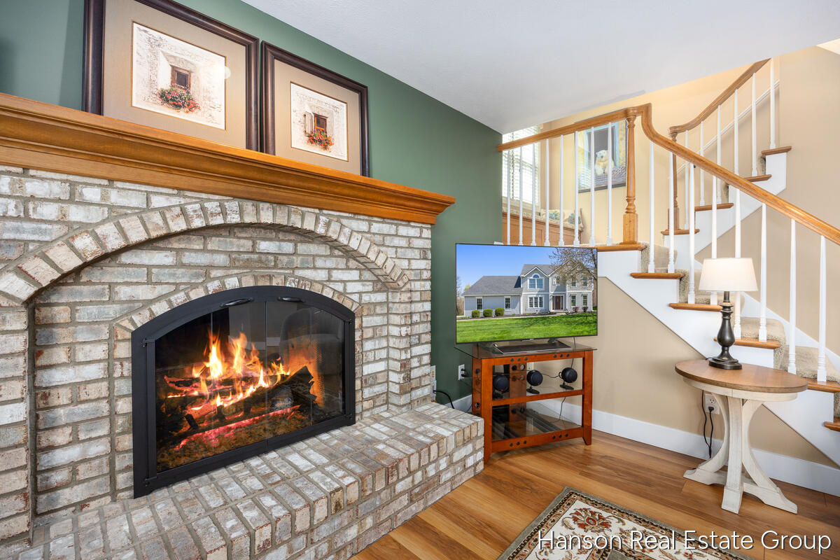 1716 Riva Ridge Drive Southeast Grand Rapids, MI 49546 - Photo 8 of 40 1716-Riva_008